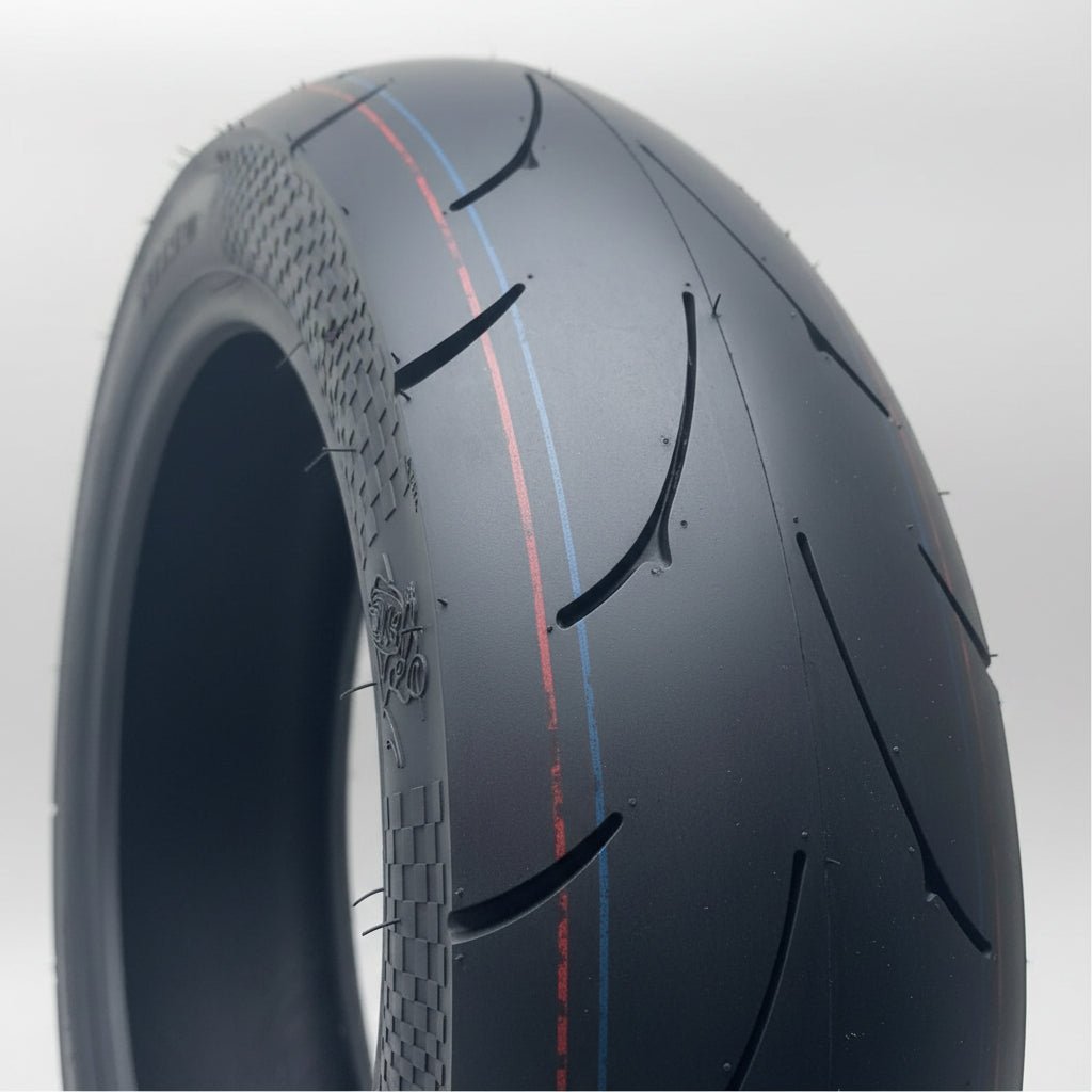 Semi - Slick 13 Zoll Rennreifen - Yamaha Aerox / UniversellRacingProjectGermanyReifen110/70 - 13 (Vorne)13 ZollCNC FelgenMinarelli